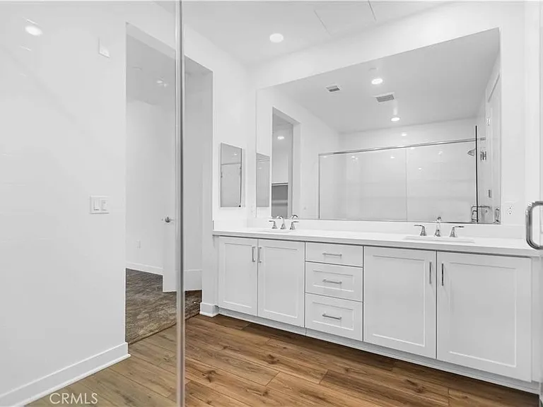 4207 Rivington — Photo 9