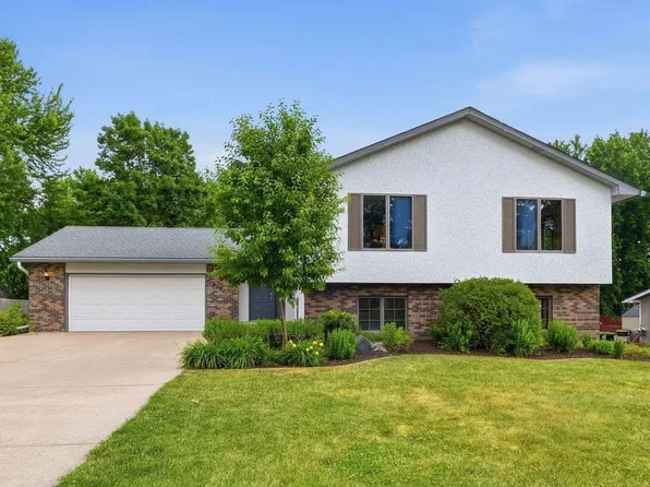 4027 Elmwood Dr, Saint Bonifacius, MN 55375