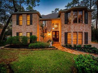 6 Skyflower Dr, Spring, TX 77381