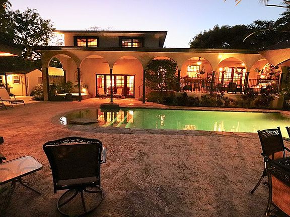 4th image of 17305 SW 88th Ave