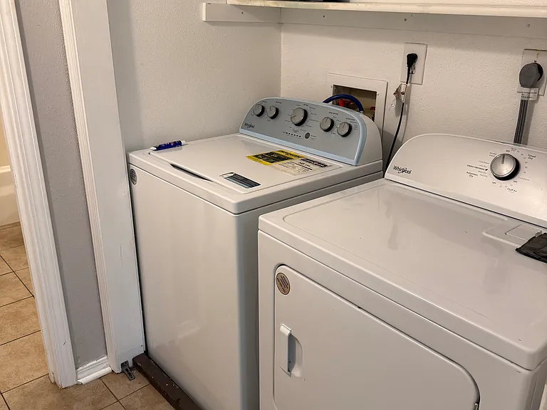 2900 Manhattan Blvd #104 — Photo 7