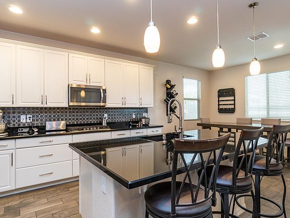 4th image of 2398 W Arroyo Way