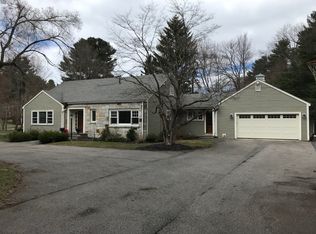 7 Canterbury Ln, Needham, MA 02492