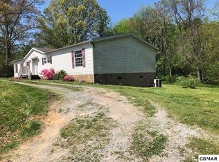 1342 Sager Rd, Dandridge, TN 37725