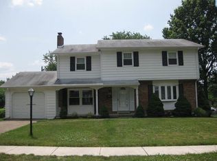 4609 Harwich Rd, Harrisburg, PA 17109