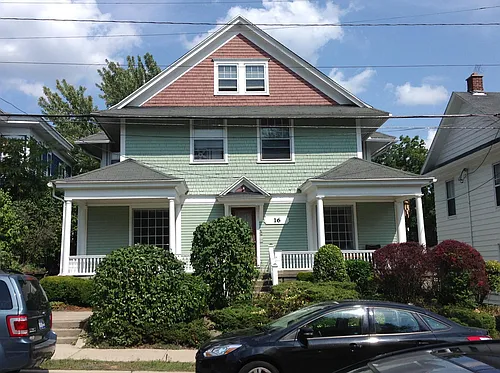 16 Union Ave NE #2 Photo 1