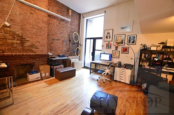 Rented by City Stop Realty | media 3