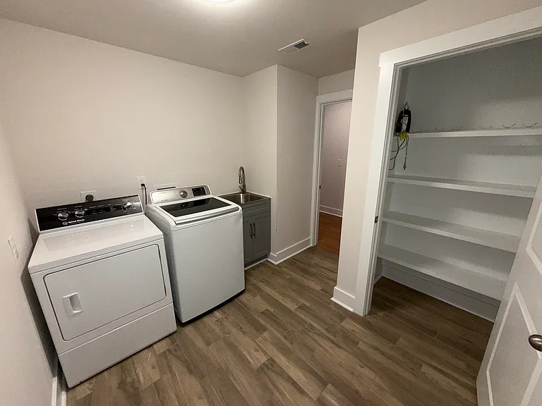 3504 Planet Dr #1 — Photo 23