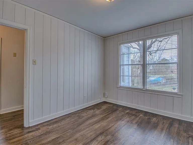 2216 N Arthur St — Photo 19