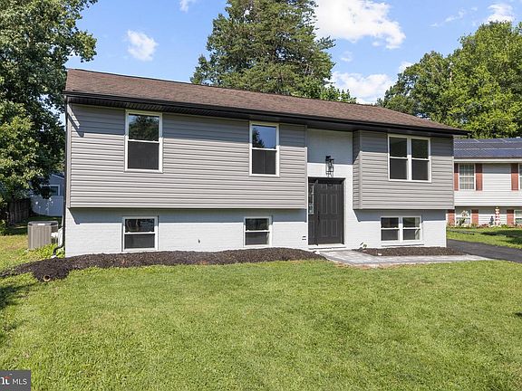 3rd image of 7734 Beaghan Ct