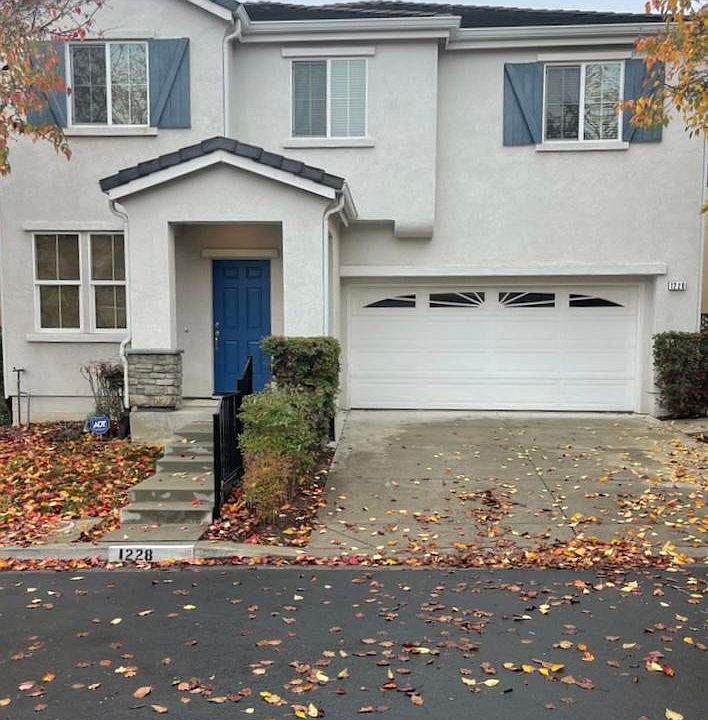 1st image of 1228 Halsey St