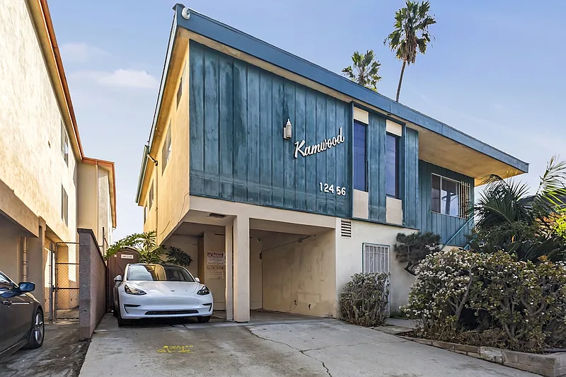 12460 Culver Blvd — Photo 2