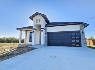 16123 Vaquero Dr, Atascosa, TX 78002