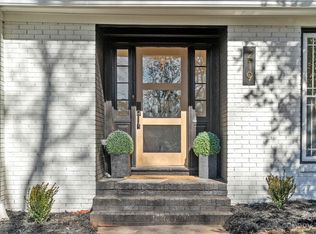 219 Glen Oaks Rd, Charlotte, NC 28270