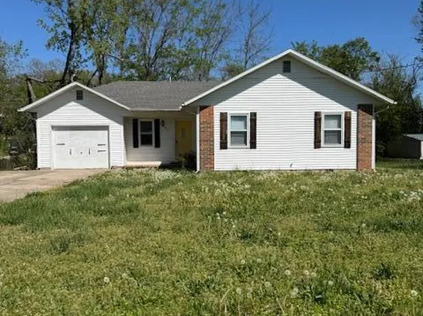 107 Array Street, Cassville, MO 65625
