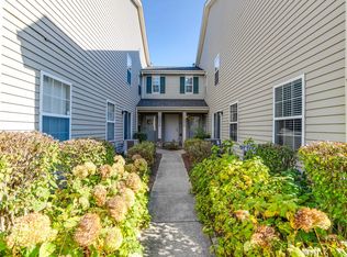 1356 Orleans Dr, Mundelein, IL 60060
