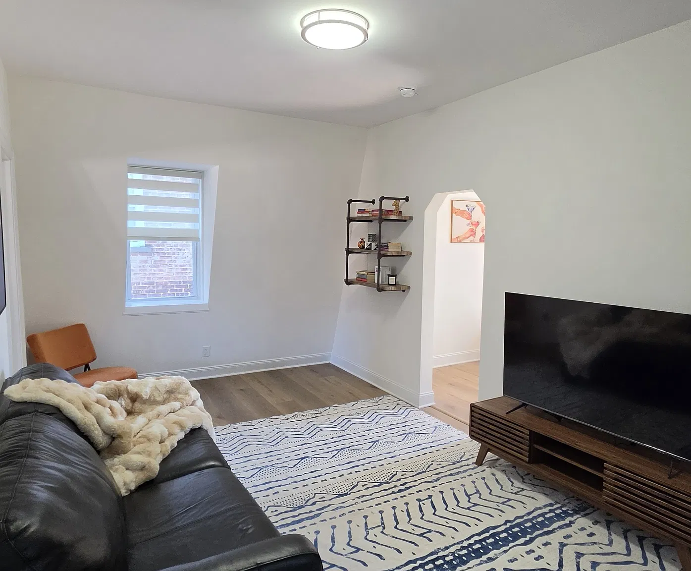 2 bed, 815 sqft, $3,000 — Photo 4