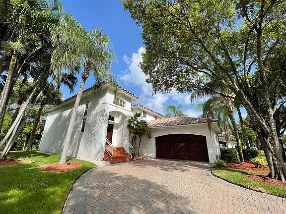2nd image of 4641 NW 93rd Doral Ct