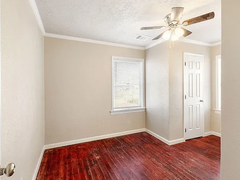 3 bed, 1190 sqft, $1,495 — Photo 3