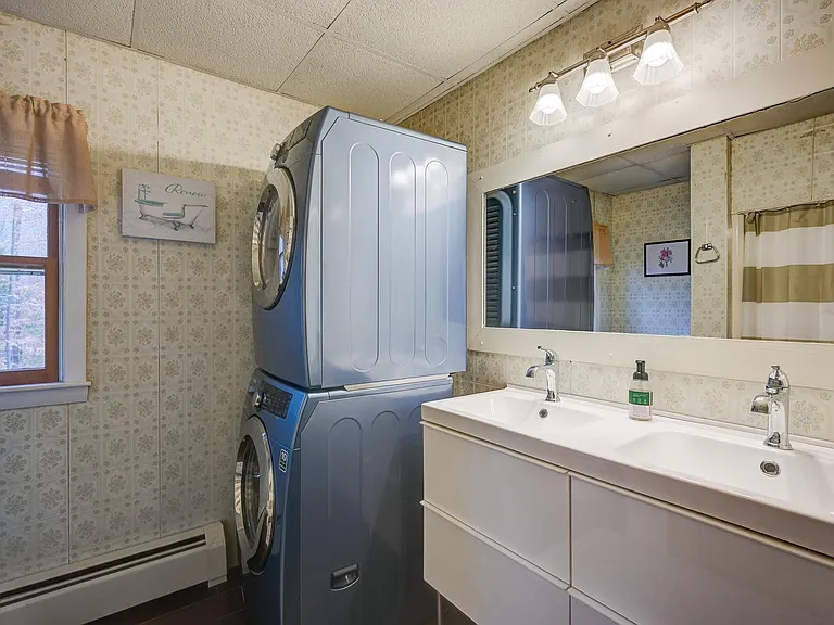 30 Middle Shore Dr — Photo 15