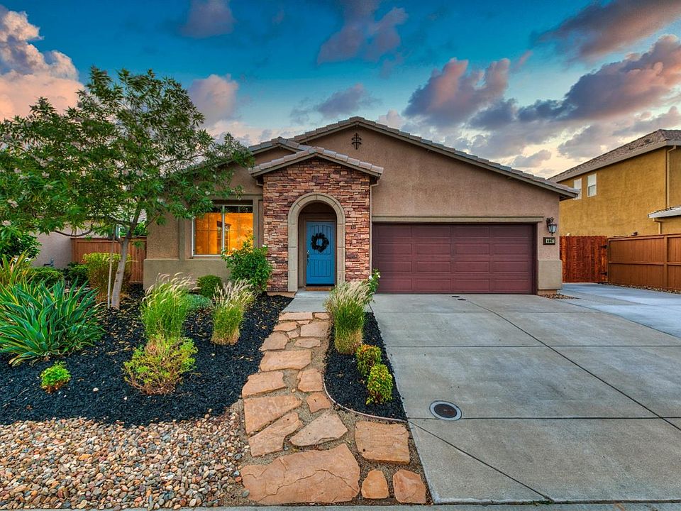 1st image of 4067 Porch Swing Dr