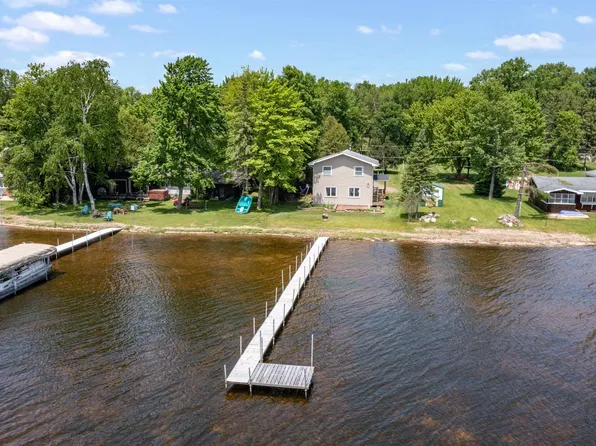 W5141 Stark Rd, Shawano, WI 54166