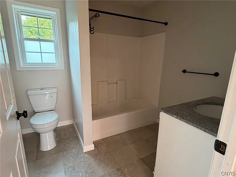923 Emmett St — Photo 27