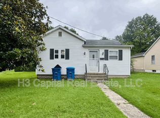 107 N Border St, Troy, IL 62294