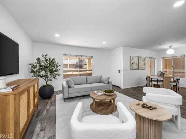 12141 Centralia St Unit 206, Lakewood, CA 90715