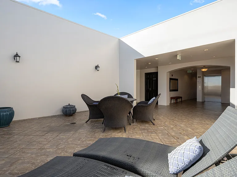 1138 Glenville Dr — Photo 25