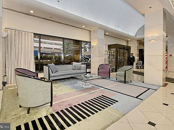 4th image of 4550 N Park Ave APT 302