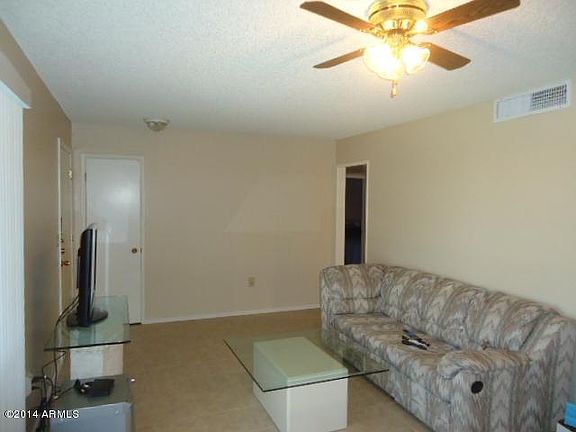 3rd image of 10540 W Kingswood Cir