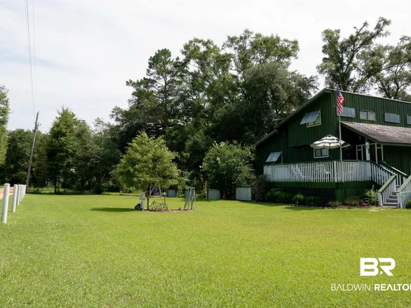 19520 Gunnison Rd, Fairhope, AL 36532