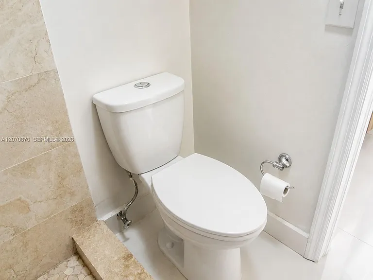 454 NE 210th Circle Ter #202-7B — Photo 16