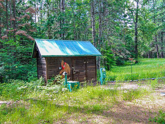 3rd image of 559 Old Mill Rd