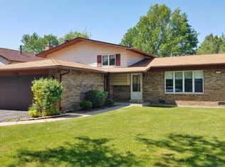 5204 Arquilla Dr, Richton Park, IL 60471