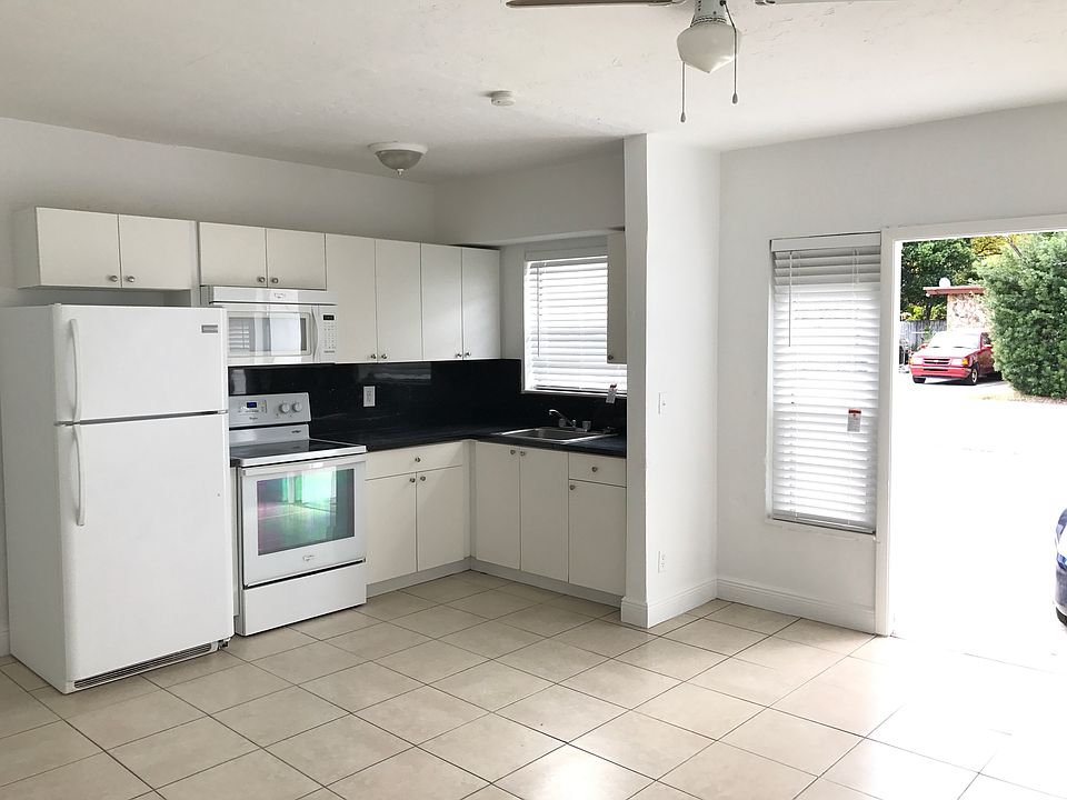 1st image of 1012 NW 2nd Ave APT 1