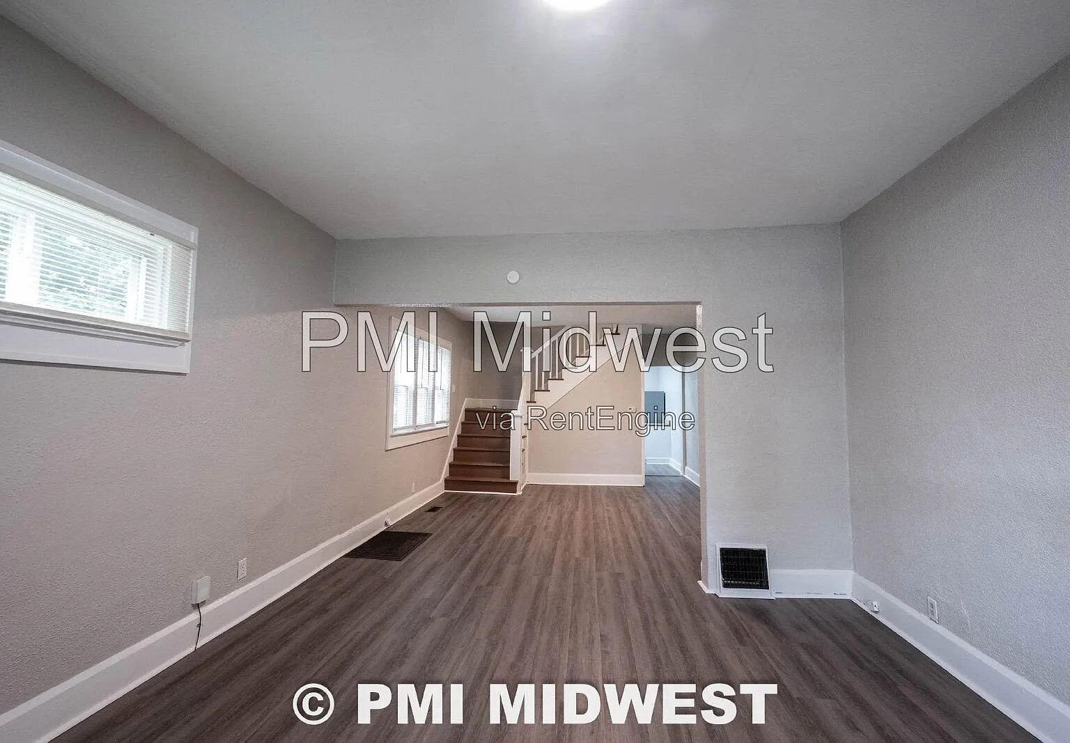 3 bed, 1.0 bath, 1300 sqft, $1,399 — Photo 3