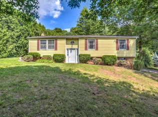 1392 Reading Rd, Denver, PA 17517