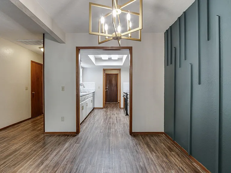 1705 N Gleason Ave — Photo 16