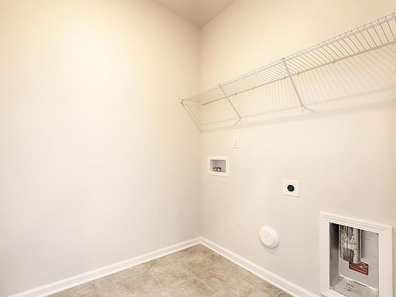 5th image of 121 Olive Tea Ln