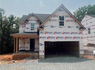 3632 Yadkinville Rd, Winston Salem, NC 27106