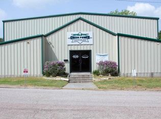 105 N Echols St, Caldwell, TX 77836