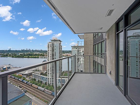 2nd image of 900 Carnarvon St #3512