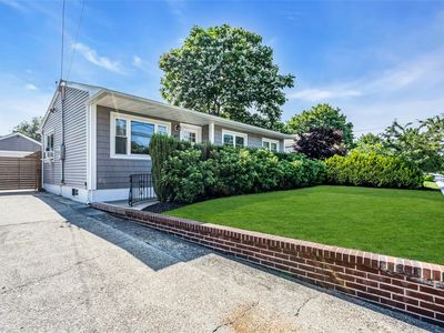49 S Summit Avenue, Patchogue, NY, 11772