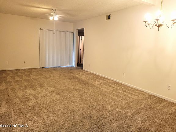 5th image of 723 Bragg Drive #D
