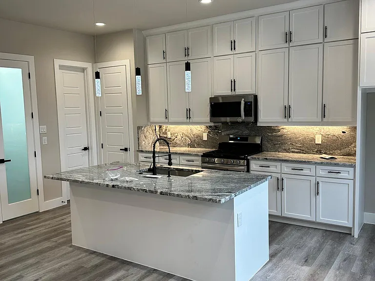 2408 Peabody Ave — Photo 8