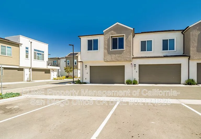 812 Mateo St #1 — Photo 15
