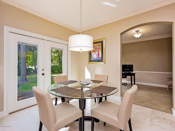 3rd image of 152 N Cove Dr