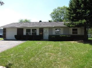 972 Shelbourne Ct, Hanover Park, IL